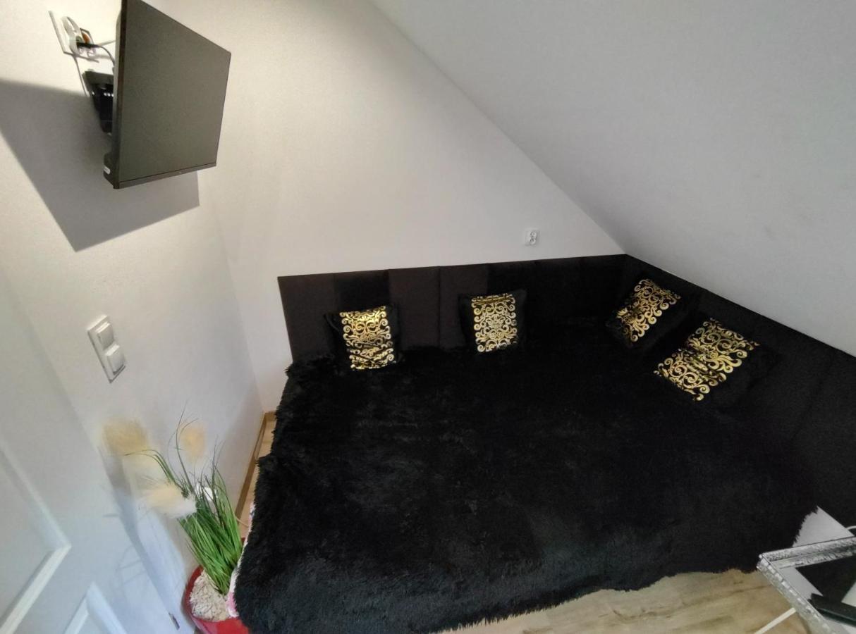 Apartament Fiona4 Centrum700m Parking Bezplatny Monitorowany Salon Z Sypialnia Tv Lazienka Kuchnia Rekuperacja